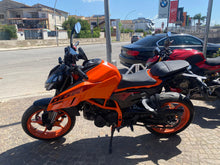 Carica l'immagine nel visualizzatore di Gallery, KTM 390 DUKE - 2025 - KM 6137