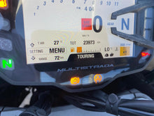 Carica l'immagine nel visualizzatore di Gallery, DUCATI MULTISTRADA V2 S - 2024 - KM 23973
