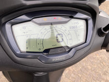 Carica l&#39;immagine nel visualizzatore di Gallery, PIAGGIO BEVERLY 400 S - 2021 - KM 33831