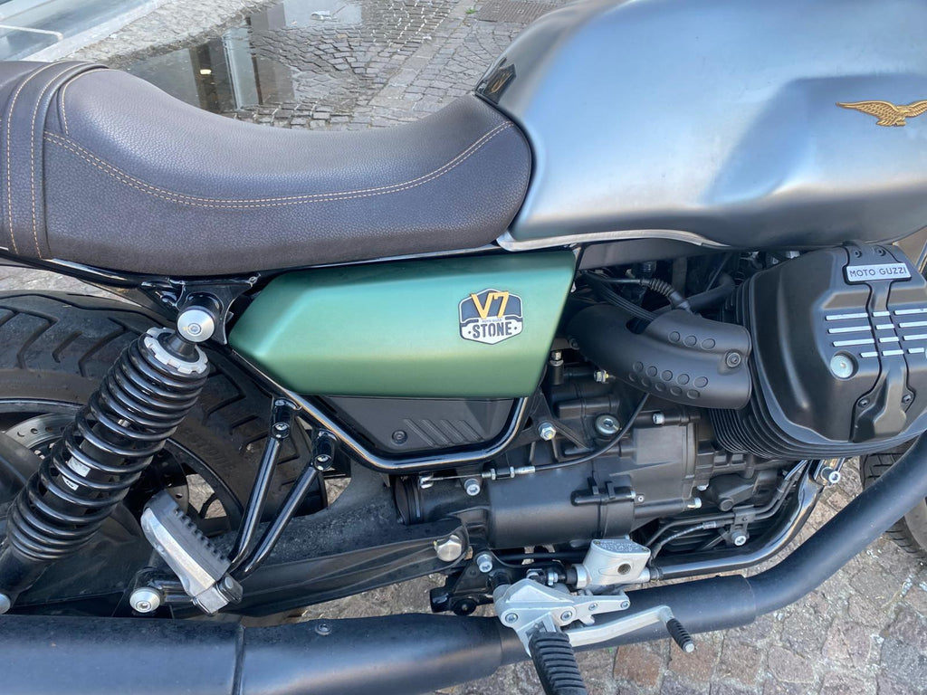 MOTO GUZZI V7 STONE - 2021 - KM 19727