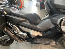 Carica l'immagine nel visualizzatore di Gallery, HONDA X ADV 750 - 2018 - KM 28873