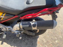 Carica l&#39;immagine nel visualizzatore di Gallery, MOTO GUZZI V85 TT - 2022 - KM 16525