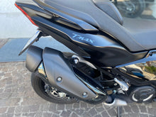 Carica l&#39;immagine nel visualizzatore di Gallery, YAMAHA T MAX TECH MAX 560 - 2024 - KM 2721