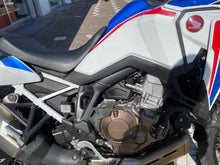 Carica l&#39;immagine nel visualizzatore di Gallery, HONDA AFRICA TWIN 1100 - 2021 - KM 24107