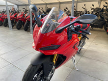 Carica l'immagine nel visualizzatore di Gallery, DUCATI PANIGALE V2 S - 2025 - KM 392