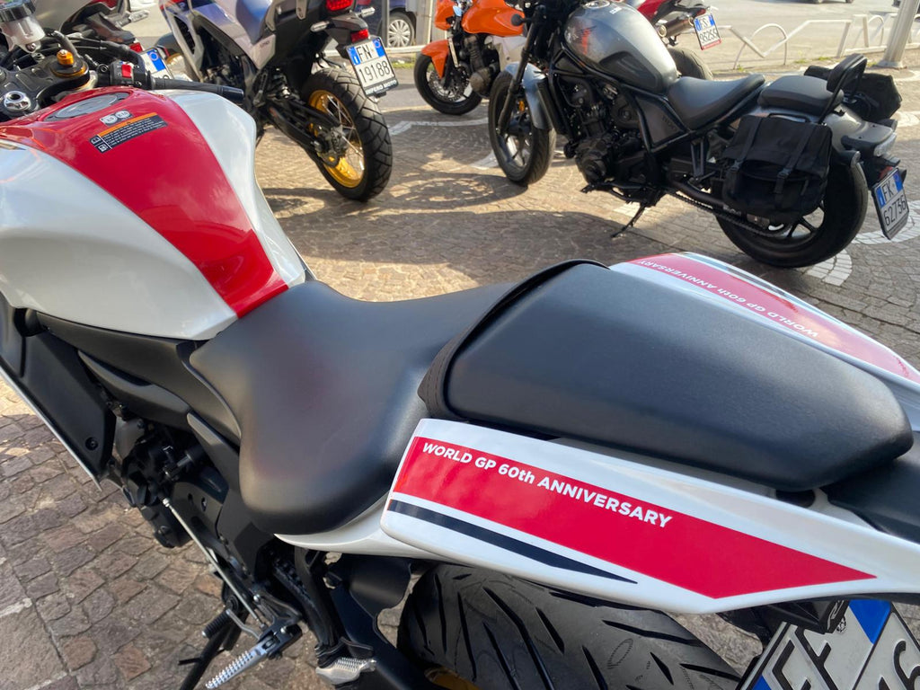 YAMAHA YZF R7 - 2023 - KM 8743