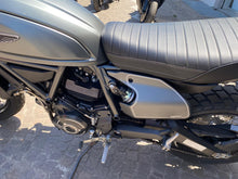 Carica l'immagine nel visualizzatore di Gallery, DUCATI SCRAMBLER 800 - 2022 - KM 7976