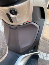 Carica l'immagine nel visualizzatore di Gallery, PIAGGIO BEVERLY 400 - 2023 - KM 18930