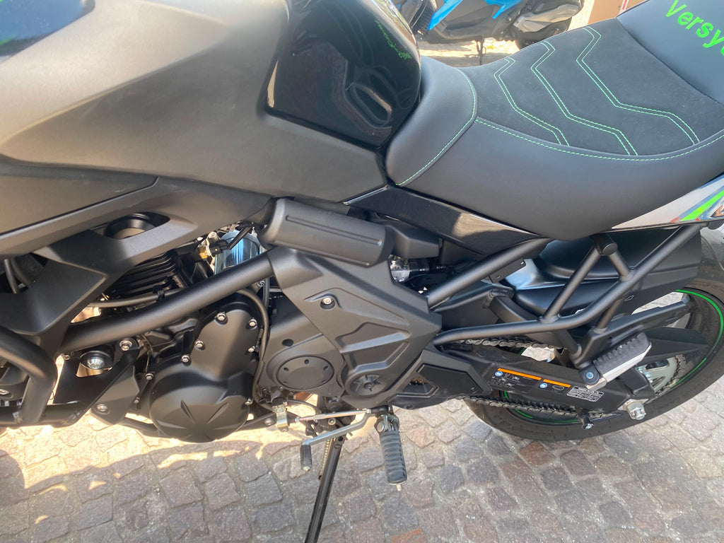 KAWASAKI VERSYS 650 - 2025 - KM 6425