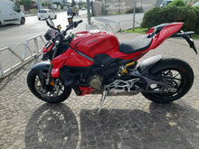 Carica l&#39;immagine nel visualizzatore di Gallery, DUCATI STREETFIGHTER V4 - 2025 - KM 427