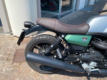 Carica l'immagine nel visualizzatore di Gallery, MOTO GUZZI V7 STONE CENTENARIO - 2022 - KM 17256