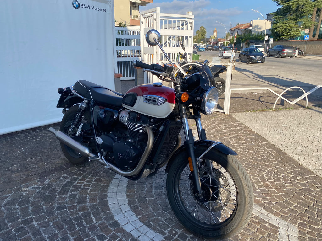 TRIUMPH BONNEVILLE T 100 - 2024 - KM 8611