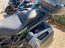 Carica l'immagine nel visualizzatore di Gallery, KAWASAKI VERSYS 650 - 2025 - KM 3314