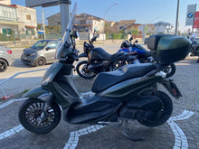 Carica l'immagine nel visualizzatore di Gallery, PIAGGIO BEVERLY 300 S - 2020 - KM 25666