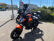 Carica l'immagine nel visualizzatore di Gallery, KTM 890 DUKE - 2023 - KM 14939