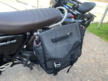 Carica l&#39;immagine nel visualizzatore di Gallery, TRIUMPH SCRAMBLER 1200 X - 2024 - KM 4006