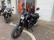 Carica l'immagine nel visualizzatore di Gallery, TRIUMPH SPEED TWIN 900 - 2024 - KM 11933