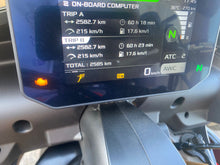 Carica l'immagine nel visualizzatore di Gallery, APRILIA TUONO 660 FACTORY - 2026 - KM 2585