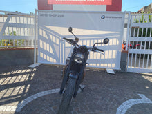 Carica l'immagine nel visualizzatore di Gallery, TRIUMPH SPEED TWIN 900 - 2025 - KM 6844