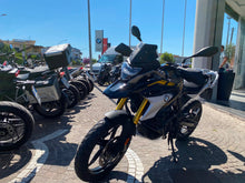 Carica l'immagine nel visualizzatore di Gallery, BMW G 310 GS EDITION 40 YEARS - 2022 - KM 24846