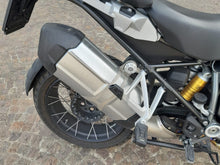 Carica l&#39;immagine nel visualizzatore di Gallery, BMW R 1250 GS - 2023 - KM 17037