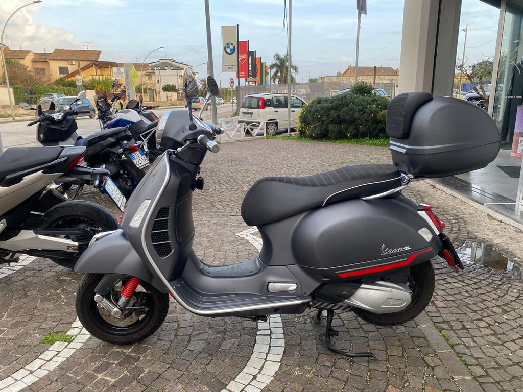 VESPA GTS 300 SUPER SPORT - 2021 - KM 8149