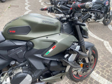 Carica l'immagine nel visualizzatore di Gallery, DUCATI STREETFIGHTER V2 - 2022 - KM 19368