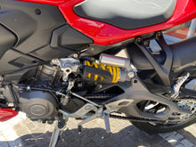 Carica l'immagine nel visualizzatore di Gallery, DUCATI STREETFIGHTER V2 - 2026 - KM 381