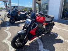 Carica l'immagine nel visualizzatore di Gallery, DUCATI DIAVEL V4 - 2025 - KM 4524