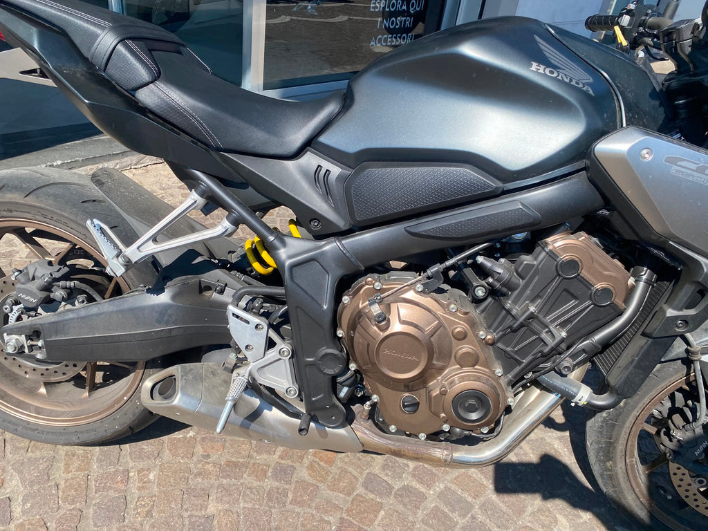 HONDA CB 650 R - 2021 - KM 5462