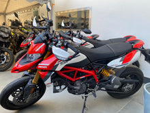 Carica l'immagine nel visualizzatore di Gallery, DUCATI HYPERMOTARD 950 SP - 2024 - KM 5463