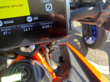 Carica l'immagine nel visualizzatore di Gallery, KTM 390 DUKE - 2025 - KM 4122