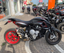 Carica l'immagine nel visualizzatore di Gallery, MV AGUSTA RIVALE 800 - 2015 - KM 23410