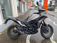 Carica l'immagine nel visualizzatore di Gallery, MOTO MORINI X CAPE 650 - 2024 - KM 15383