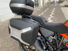 Carica l&#39;immagine nel visualizzatore di Gallery, KTM 1290 SUPER ADVENTURE S - 2021 - KM 37885