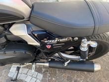 Carica l'immagine nel visualizzatore di Gallery, TRIUMPH SPEED TWIN 900 - 2025 - KM 6844