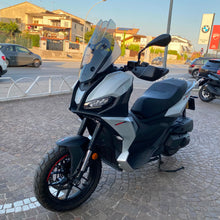 Carica l'immagine nel visualizzatore di Gallery, APRILIA SR GT 400 - 2026 - KM 2190