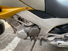 Carica l'immagine nel visualizzatore di Gallery, YAMAHA TDM 850 - 1999 - KM 49252