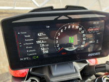 Carica l&#39;immagine nel visualizzatore di Gallery, DUCATI STREETFIGHTER V4 - 2025 - KM 427