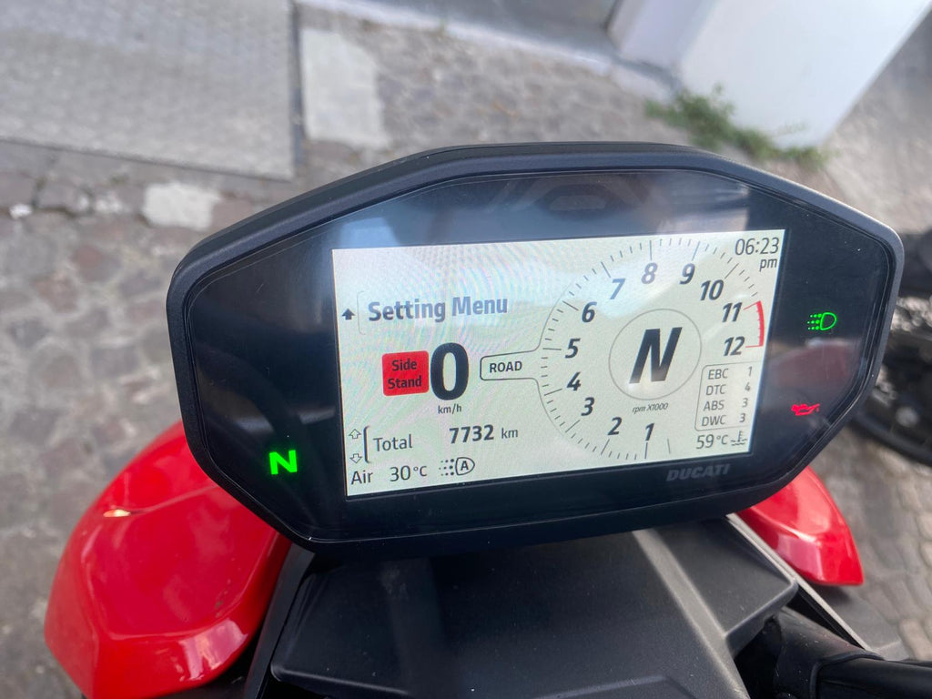 DUCATI STREETFIGHTER V2 - 2023 - KM 7732
