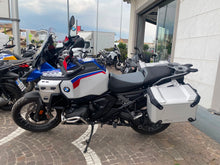 Carica l'immagine nel visualizzatore di Gallery, BMW R 1300 GS ADVENTURE TROPHY - 2025 - KM 807