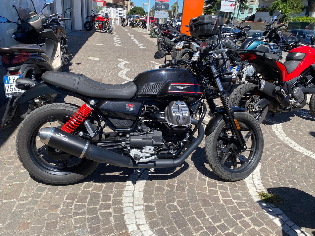 MOTO GUZZI V7 SPECIAL - 2024 - KM 7645