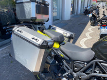 Carica l'immagine nel visualizzatore di Gallery, BENELLI TRK 702 X - 2023 - KM 10499