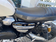 Carica l'immagine nel visualizzatore di Gallery, TRIUMPH SCRAMBLER 1200 XE - 2019 - KM 35000