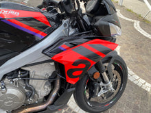 Carica l'immagine nel visualizzatore di Gallery, APRILIA TUONO 660 FACTORY - 2024 - KM 13902