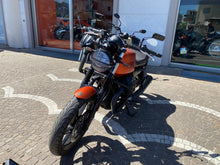 Carica l'immagine nel visualizzatore di Gallery, MOTO GUZZI V7 IV STONE - 2021 - KM 18083