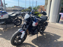 Carica l'immagine nel visualizzatore di Gallery, TRIUMPH TRIDENT 660 TRIBUTE - 2024 - KM 3464