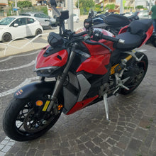 Carica l&#39;immagine nel visualizzatore di Gallery, DUCATI STREETFIGHTER V2 - 2023 - KM 16851