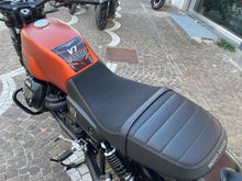 Carica l'immagine nel visualizzatore di Gallery, MOTO GUZZI V7 STONE - 2022 - KM 9127