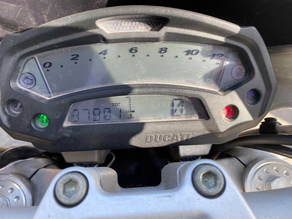 DUCATI MONSTER 796 - 2012 - KM 37901